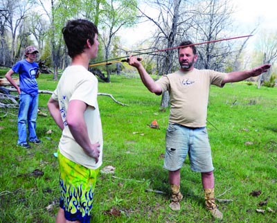 Atlatl how to throw demonstration.